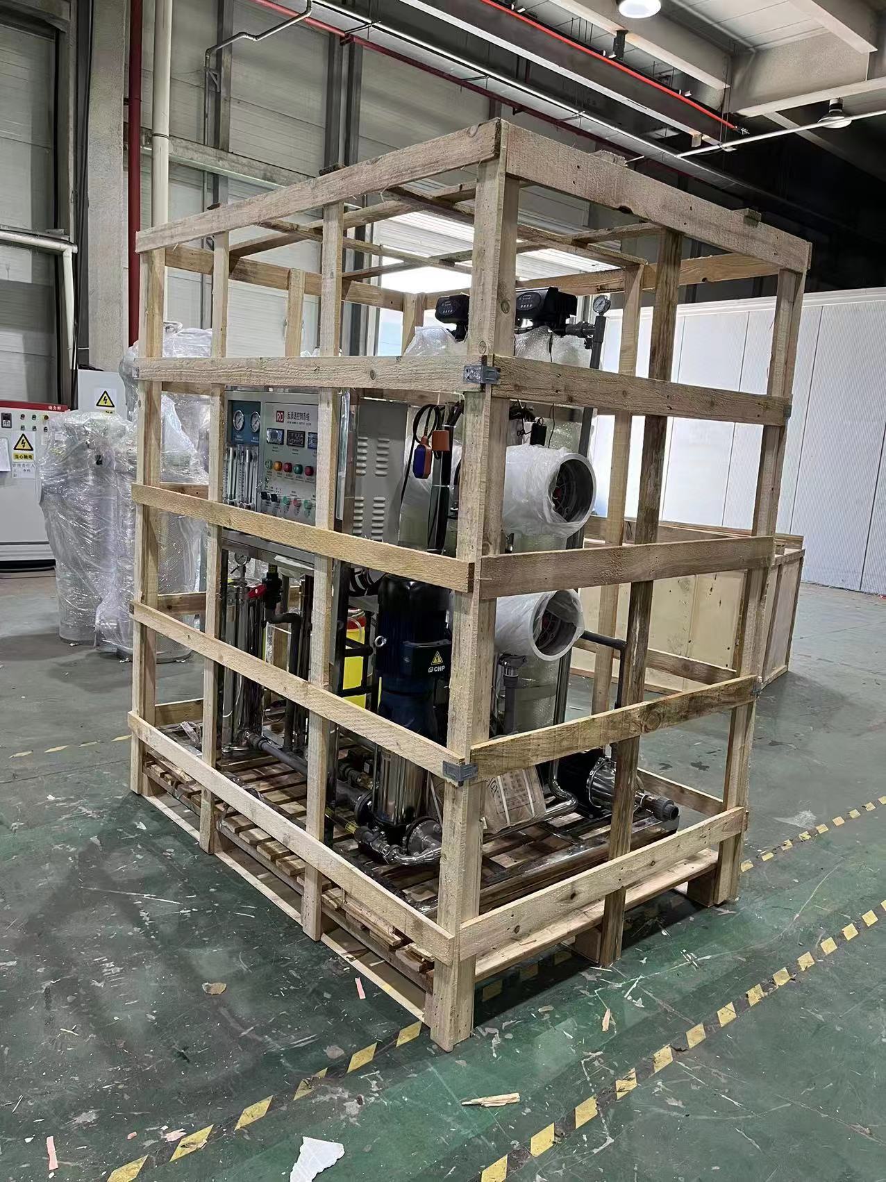 10t/h單級反滲透設備-洛陽新奧安裝現場操作